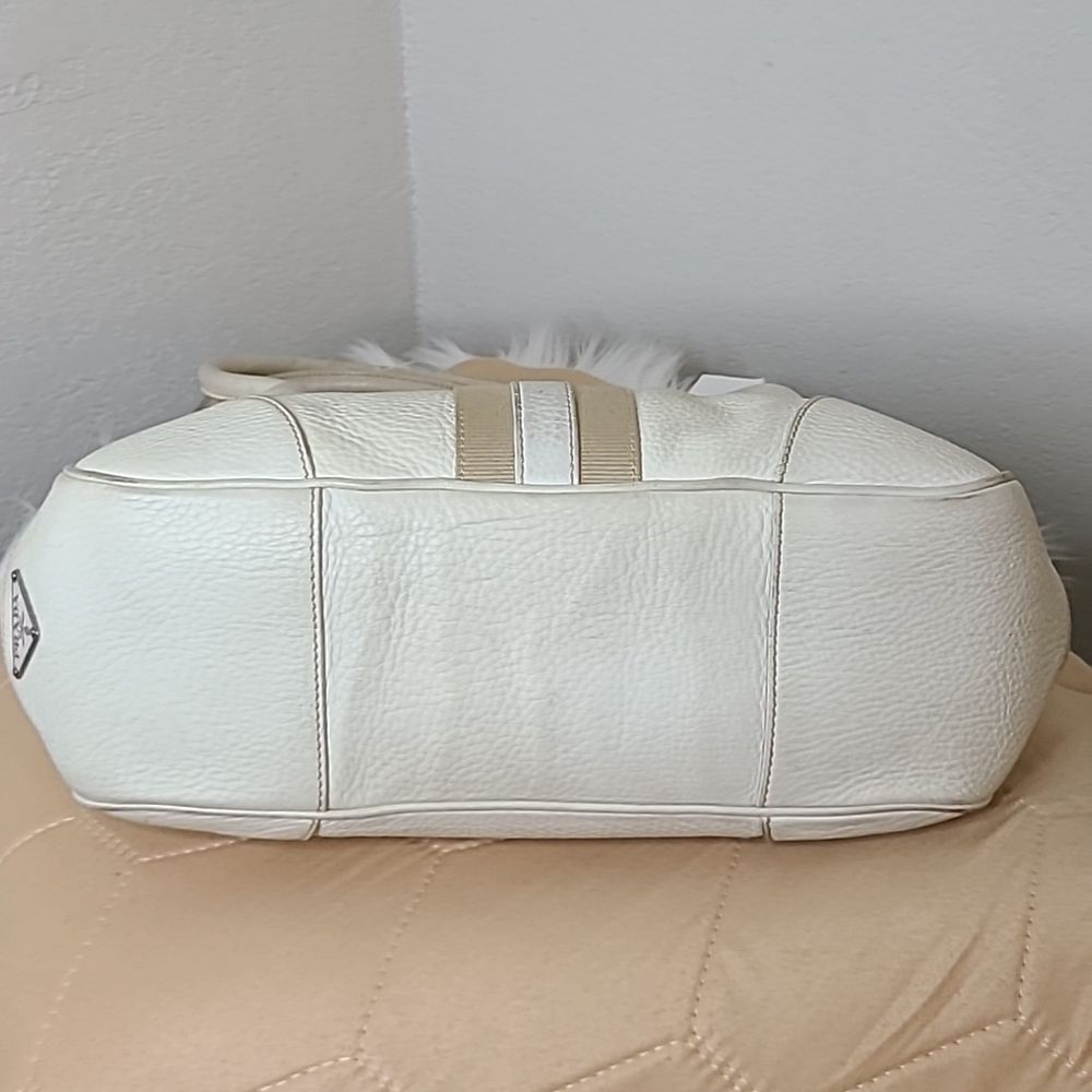 💯Authentic Prada Handbag 🍀 - Picture 6 of 7